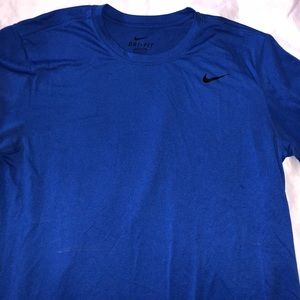 Men’s Nike drift top